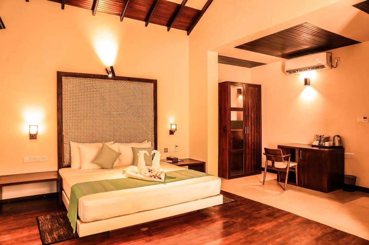 Sea Horse Hotel & Spa Negombo Exterior foto